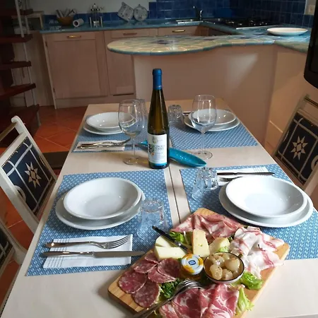 アパート La Casetta Rossa