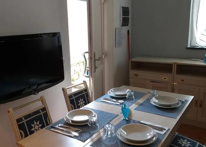 La Casetta Rossa Lägenhet *