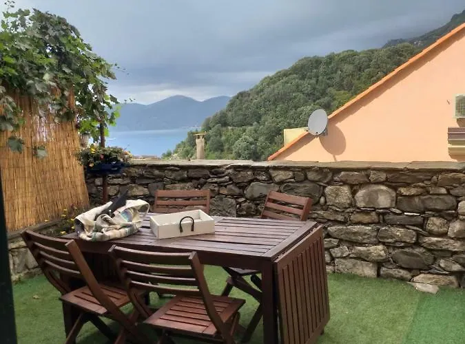 La Casetta Rossa Lägenhet *